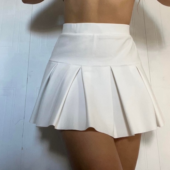 Princess Polly RESCUE ME PLEAT MINI SKIRT WHITE size 8us - Picture 2 of 6